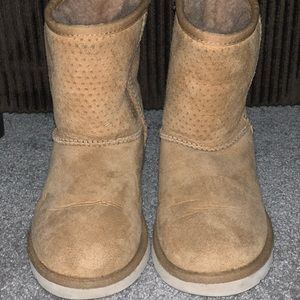 Girls UGG size 2, gently used